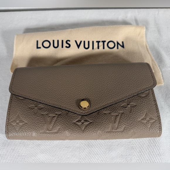 Louis Vuitton Handbags - Louis Vuitton Sarah Wallet NM Tourterelle Grey Empreinte